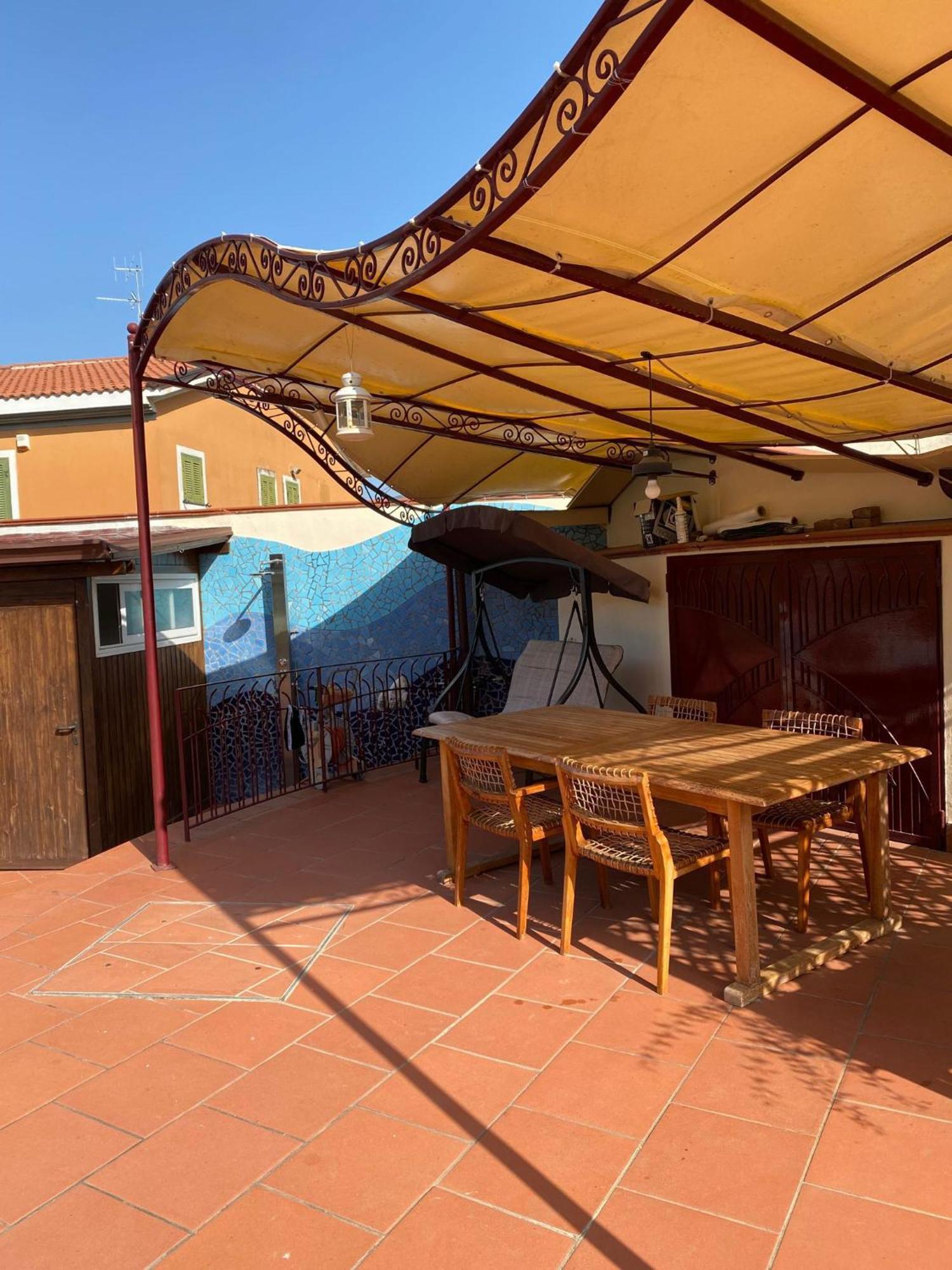 B&B La Rosa Salerno Esterno foto